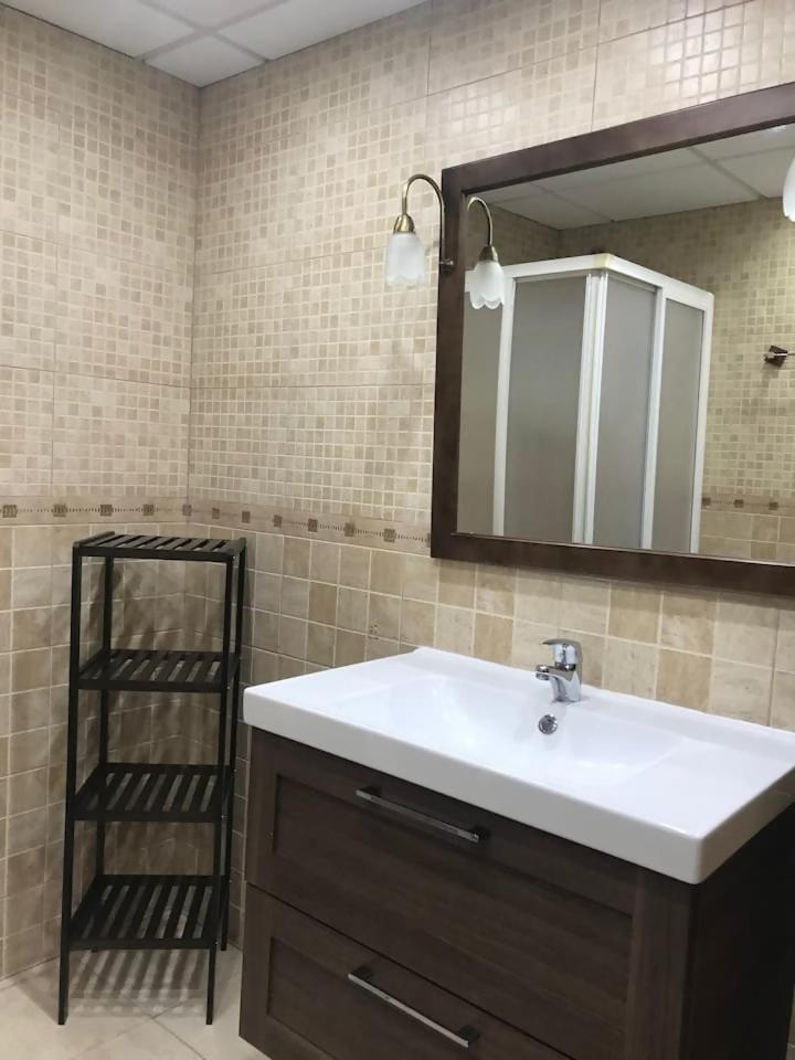 Espectacular Residencial En 1A Linea Con Piscina Apartment Benajarafe Bagian luar foto