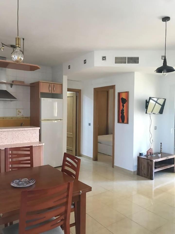 Espectacular Residencial En 1A Linea Con Piscina Apartment Benajarafe Bagian luar foto
