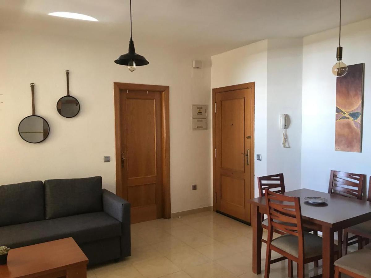 Espectacular Residencial En 1A Linea Con Piscina Apartment Benajarafe Bagian luar foto