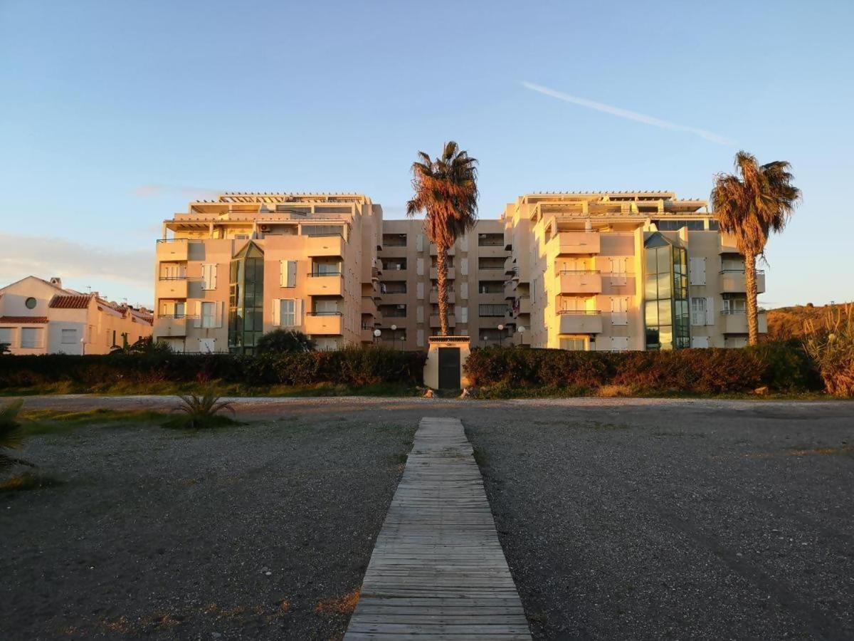 Espectacular Residencial En 1A Linea Con Piscina Apartment Benajarafe Bagian luar foto